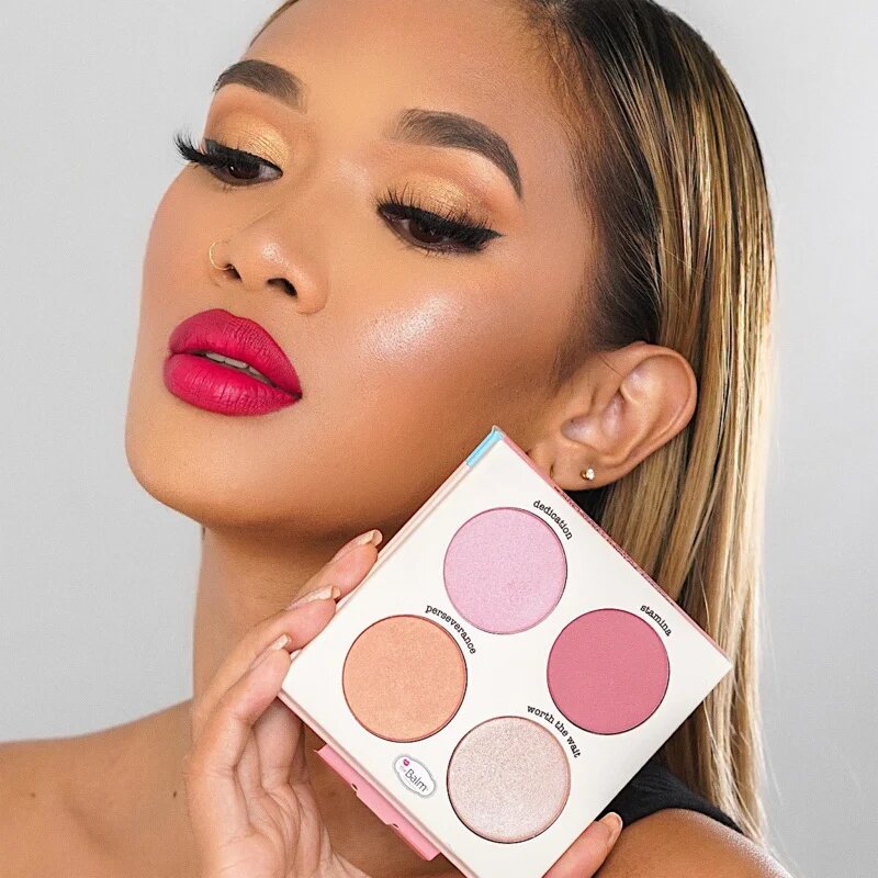 theBalm Will Powder® rdečilo in senčilo za oči v enem 10 g