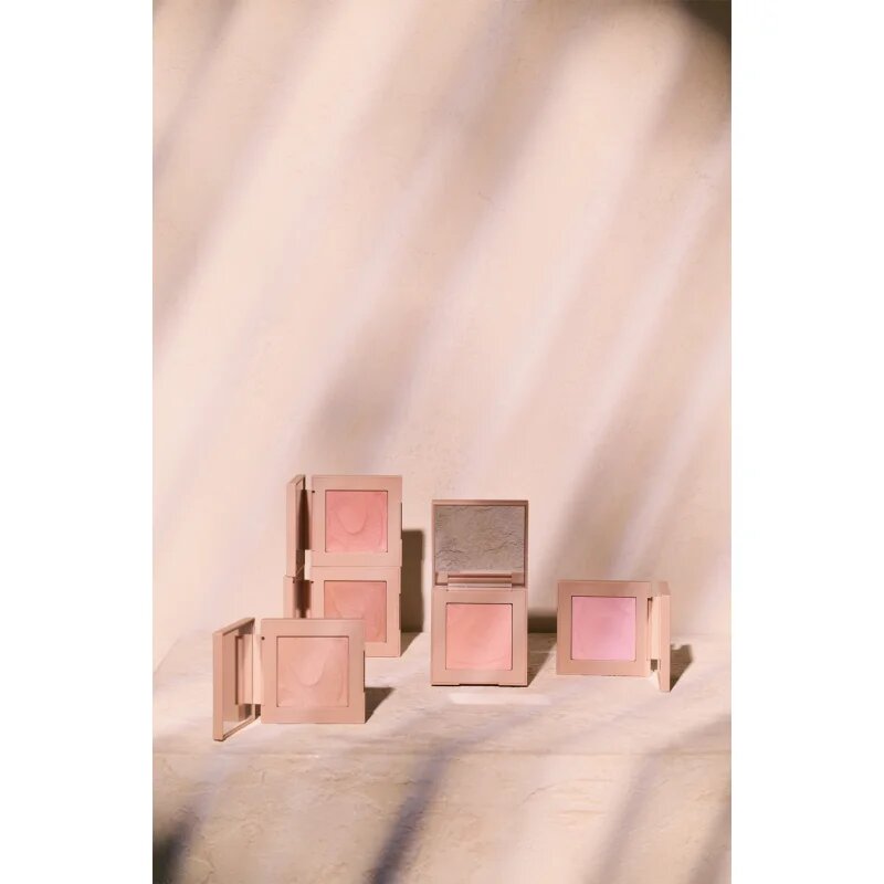thim Infusion Blush rdečilo v prahu za osvetlitev kože odtenek 03 Ginger 4.5 g
