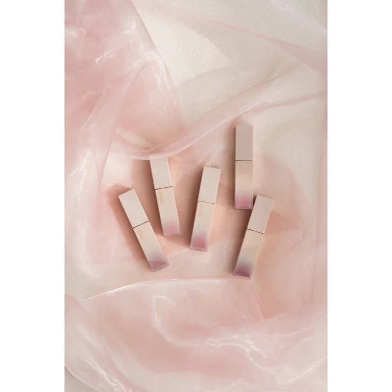 thim Satin Lip Glaze dolgoobstojni sijaj za ustnice z vlažilnim učinkom odtenek 03 Fig Noir 6 g