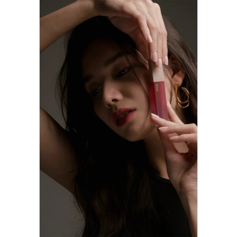 thim Sheer Matte Liquid Lip lahka tekoča mat šminka odtenek 05 Deep Berry 4 g