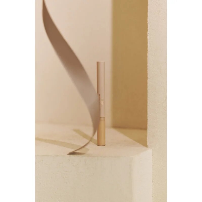 thim Skin Cover Concealer Duo prekrivni korektor za redukcijo nepopolnosti obojestranski odtenek 03 Sand 6.3 g