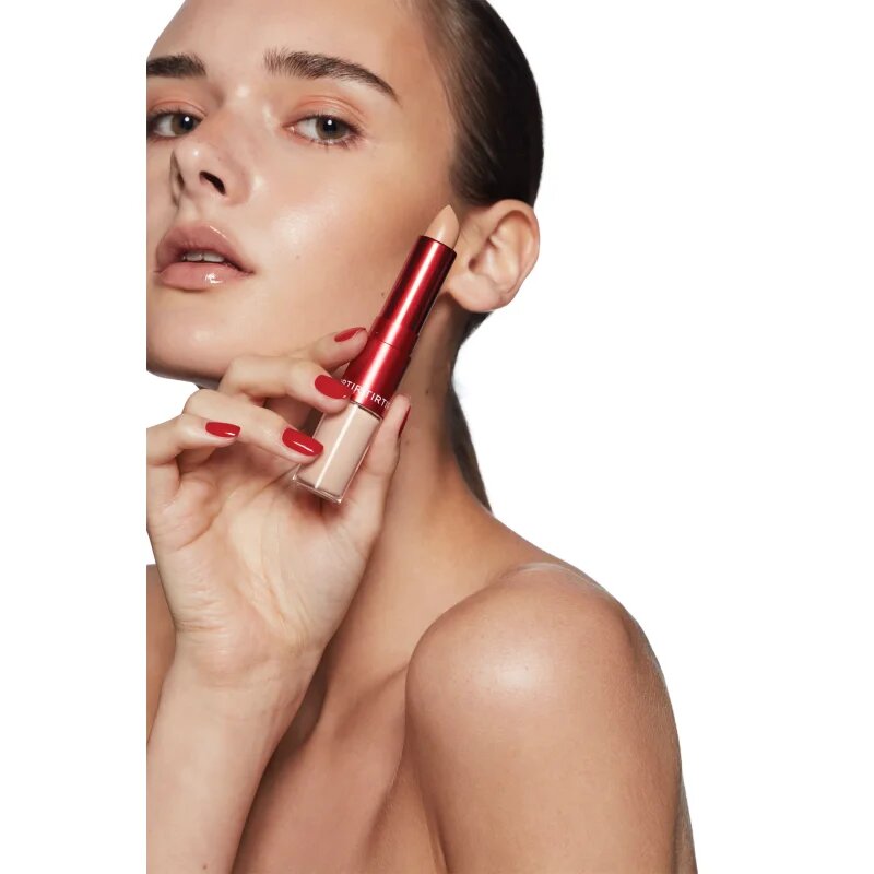 TIRTIR Glide & Hide Blurring Concealer kremasti korektor za posvetlitev in zgladitev kože odtenek 3 W 8 g