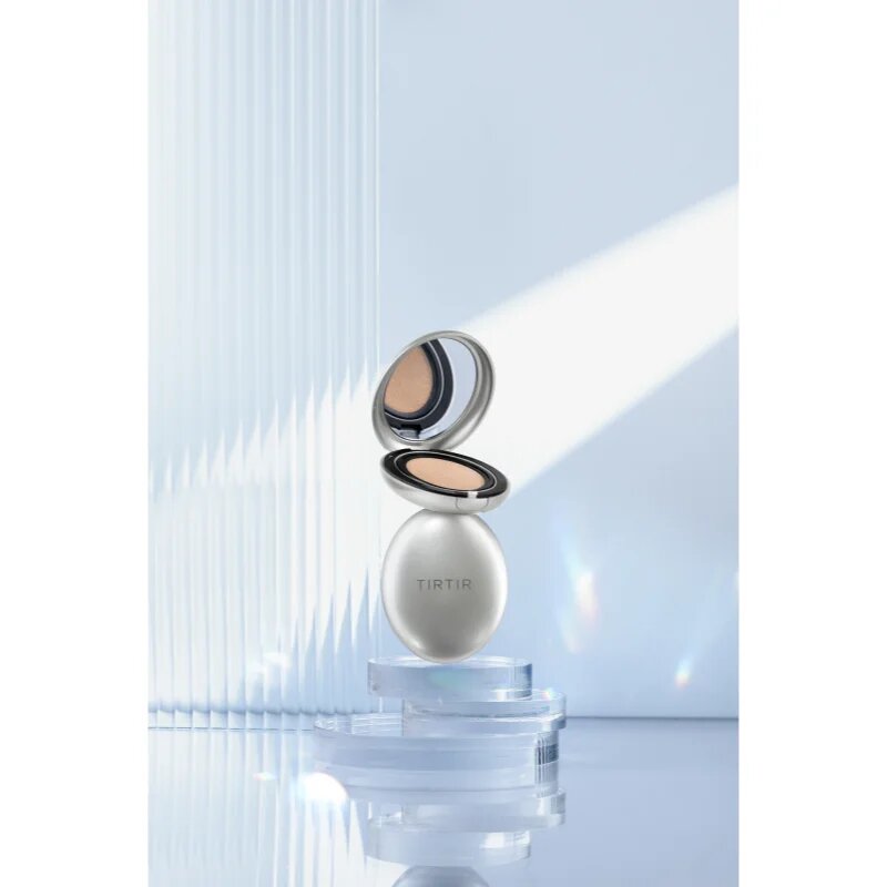 TIRTIR Mask Fit Aura Cushion vlažilni make-up v gobici za osvetlitev kože odtenek 24W Soft Beige 18 g