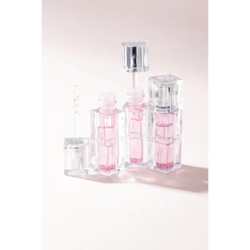 TIRTIR Waterism Lip Plumper vlažilni sijaj za ustnice z učinkom povečanja odtenek Natural Sparkling 3.3 g