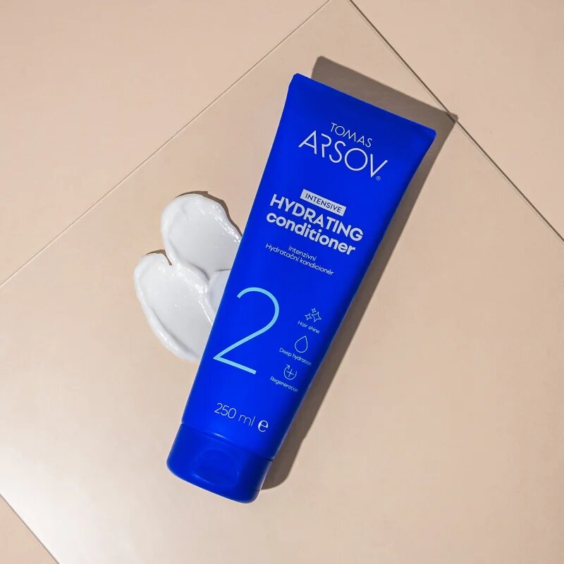 Tomas Arsov Hydrating Conditioner vlažilni balzam za suhe in poškodovane lase 250 ml