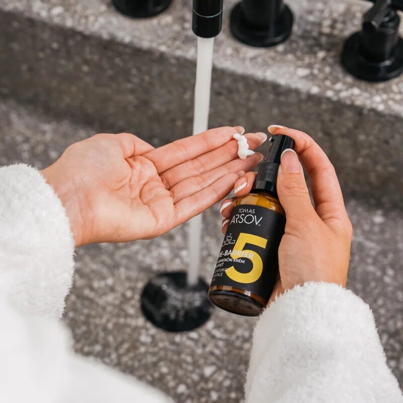 Tomas Arsov Re-Barrier vlažilna krema za vse tipe kože 50 ml