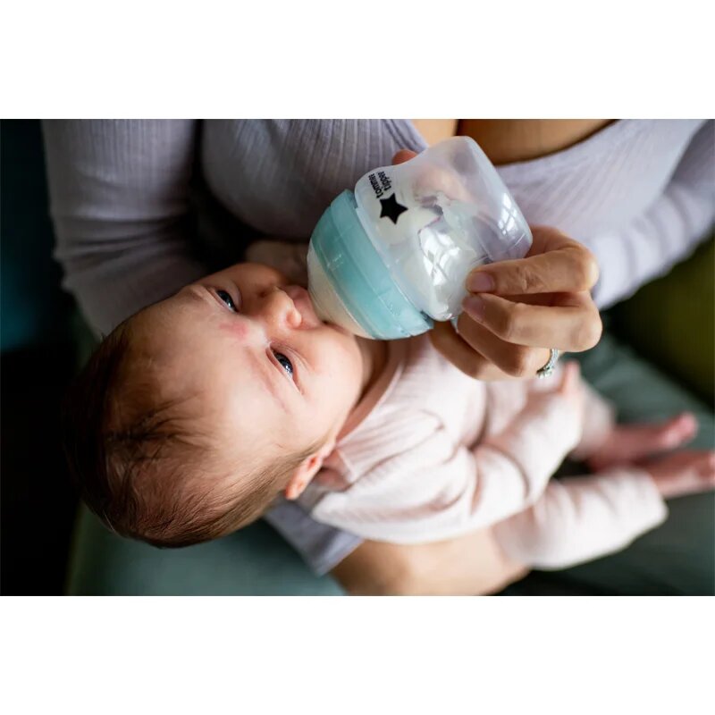 Tommee Tippee Advanced Anti-Colic samosterilizacijska steklenička za dojenčke proti kolikam Slow Flow 0m+ 1 kos