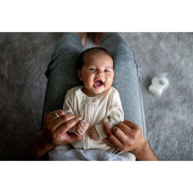 Tommee Tippee Natural Start Anti-Colic samosterilizacijska steklenička za dojenčke Slow Flow 0m+ 1 kos