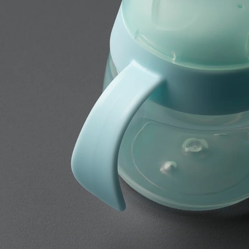 Tommee Tippee Transition Spout Cup lonček ki ne pušča 4m+ Blue 150 ml