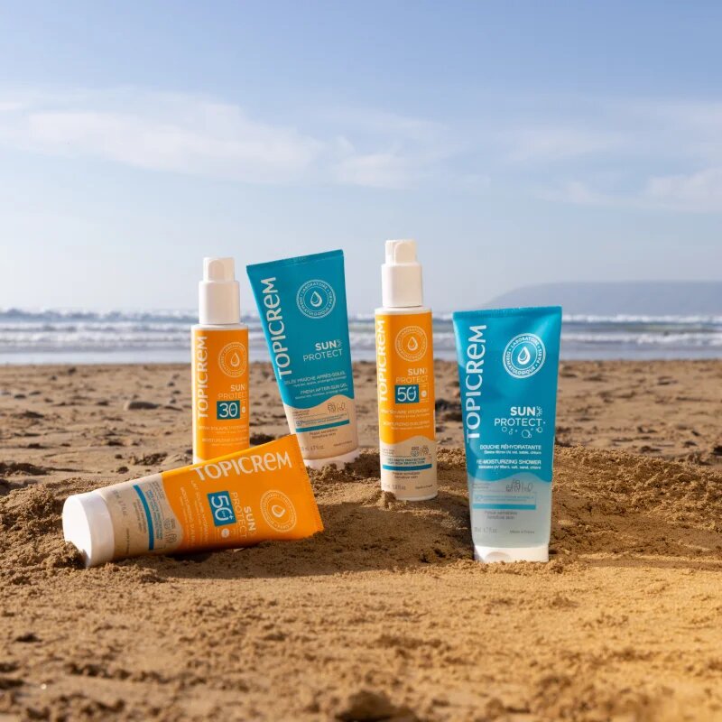 Topicrem Sun Protect Moisturizing Sun Spray zaščitno pršilo z vlažilnim učinkom SPF 50+ 150 ml