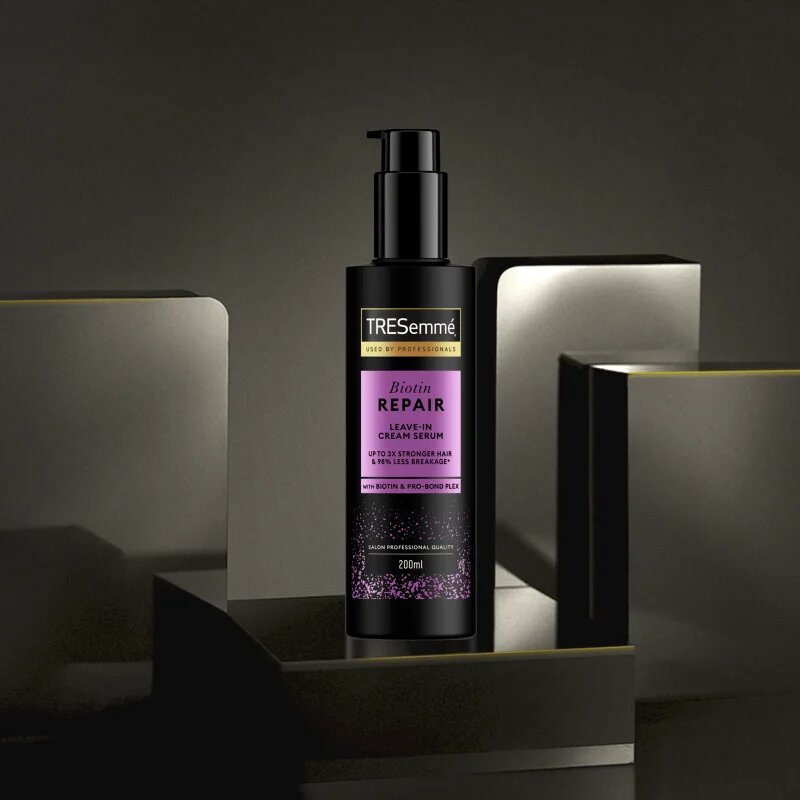 TRESemmé Biotin Repair Leave-In Cream Serum kremasti serum za popoln videz las 200 ml
