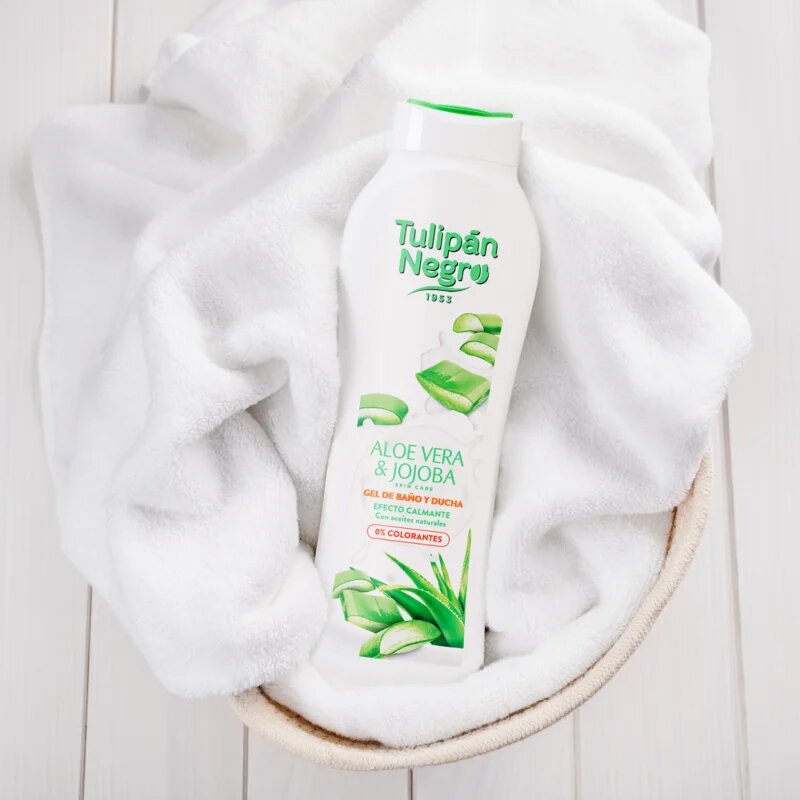 Tulipán Negro Aloe Vera Y Jojoba gel za prhanje 650 ml