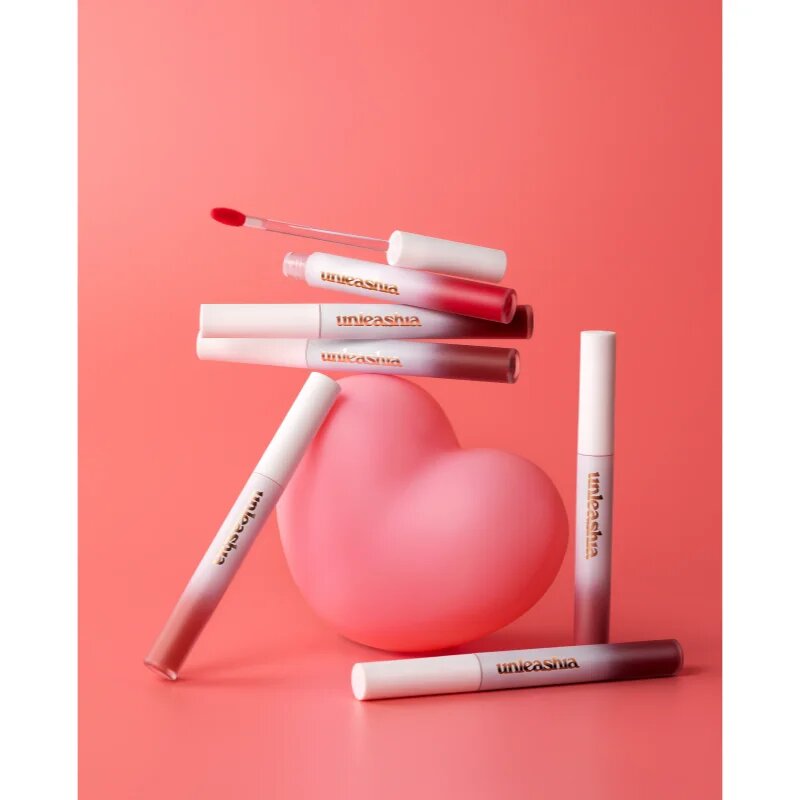 Unleashia Hug Velvet Tint barva za ustnice za dolgoobstojen učinek odtenek No.6 Our 4.5 g