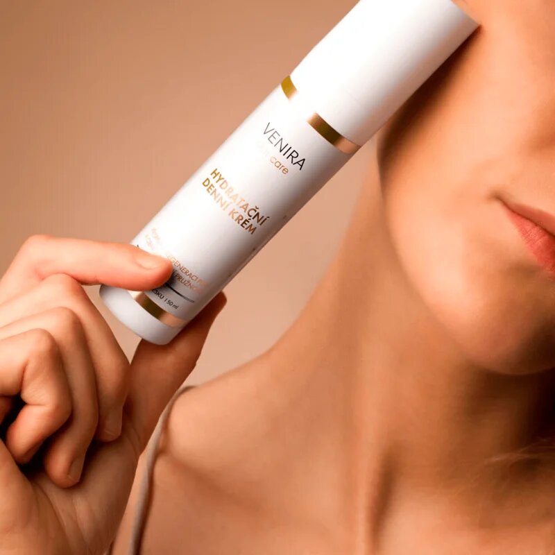 Venira Hydrating Day Cream vlažilna dnevna krema 50 ml
