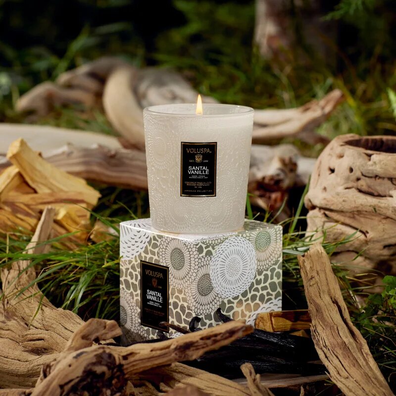 VOLUSPA Japonica Santal Vanille dišeča sveča 255 g