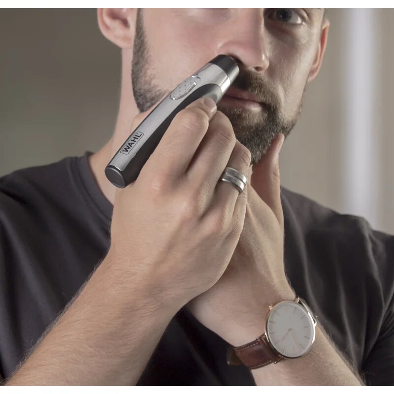 Wahl Deluxe Travel Kit set za prirezovanje dlačic na bradi in telesu za pot