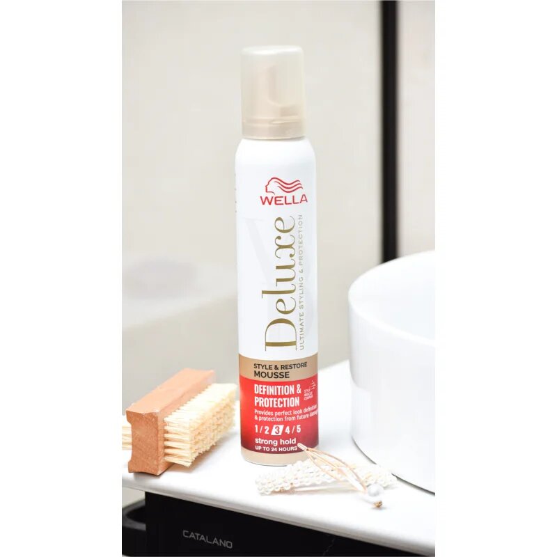 Wella Deluxe Definition & Protection penasti utrjevalec za lase za bogat volumen 200 ml