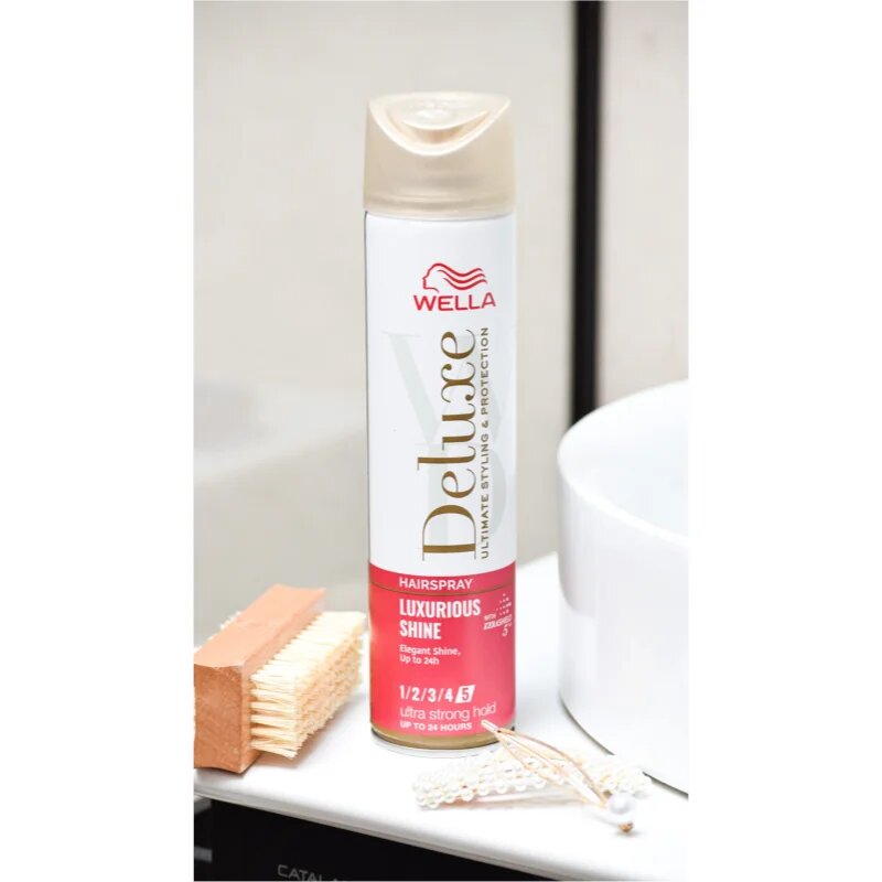 Wella Deluxe Luxurious Shine lak za lase za sijaj 250 ml