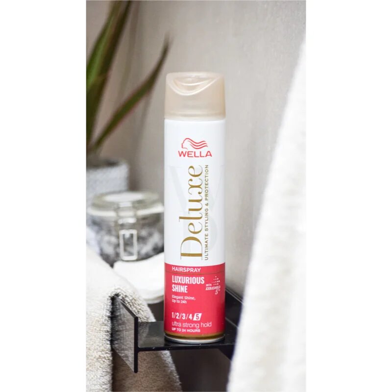 Wella Deluxe Luxurious Shine lak za lase za sijaj 250 ml