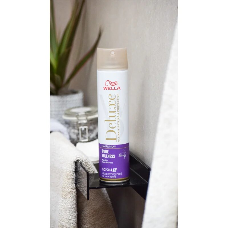 Wella Deluxe Pure Fullness lak za lase z ekstra močnim utrjevanjem za volumen 250 ml