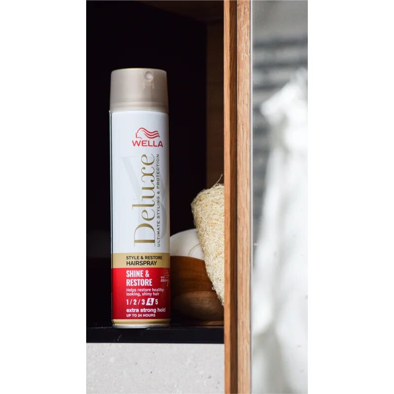 Wella Deluxe Shine & Restore lak za lase z ekstra močnim utrjevanjem za volumen 250 ml