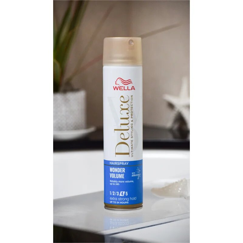 Wella Deluxe Wonder Volume lak za lase z ekstra močnim utrjevanjem za volumen 250 ml