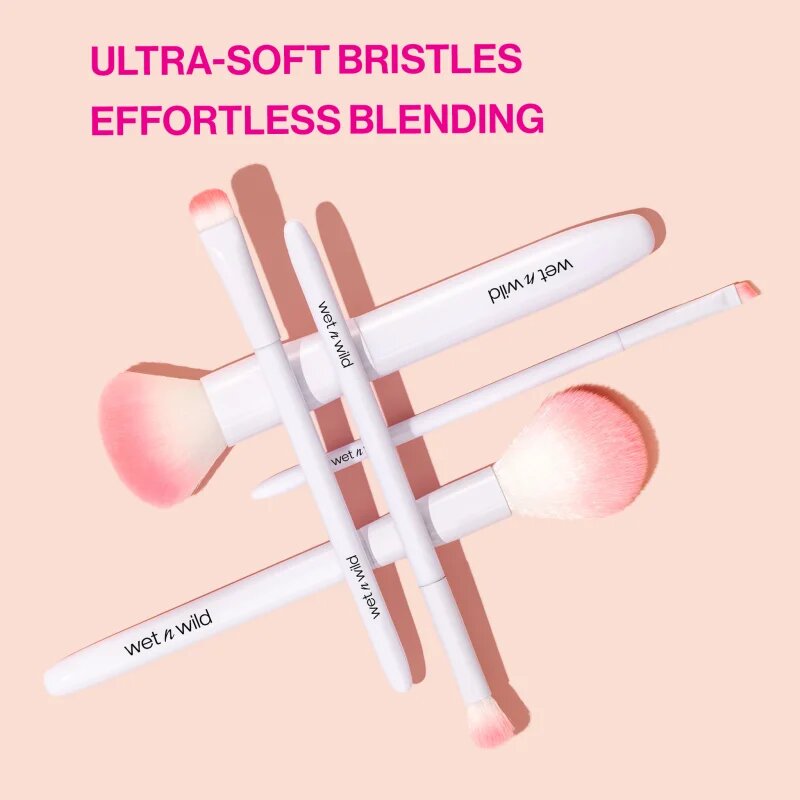 Wet n Wild Essential Angled Liner Brush čopič za oči kotni 1 kos