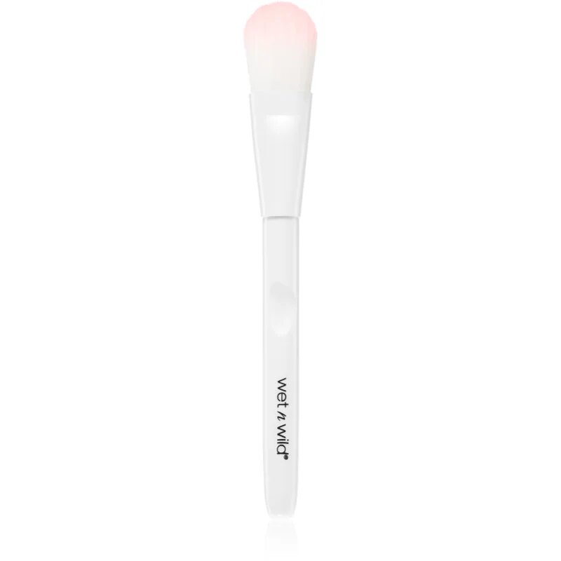 Wet n Wild Essential Foundation Brush ploščat čopič za make-up 1 kos