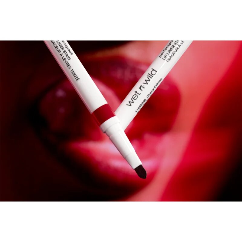 Wet n Wild Perfect Pout barva za ustnice v obliki flomastra odtenek Cherry Crimes 0.5 ml
