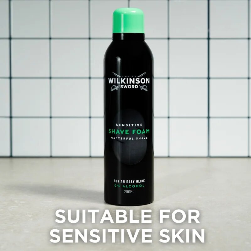 Wilkinson Sword Sensitive Shave Foam pena za britje za moške 200 ml