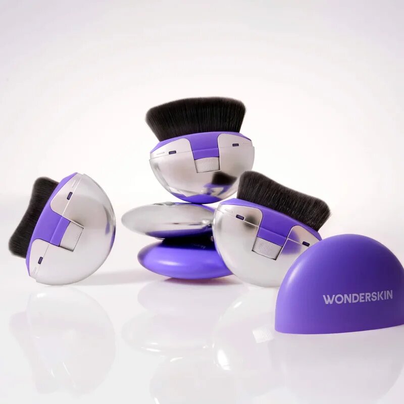 WONDERSKIN Dial-It Up čopič za make-up 1 kos