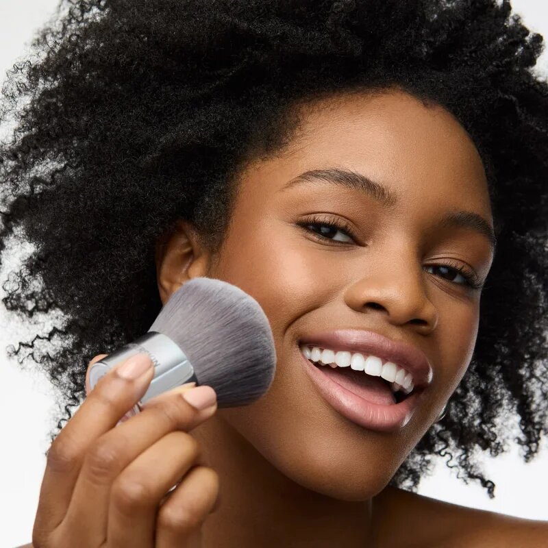 WONDERSKIN Kabuki Brush čopič za ličenje Kabuki 1 kos