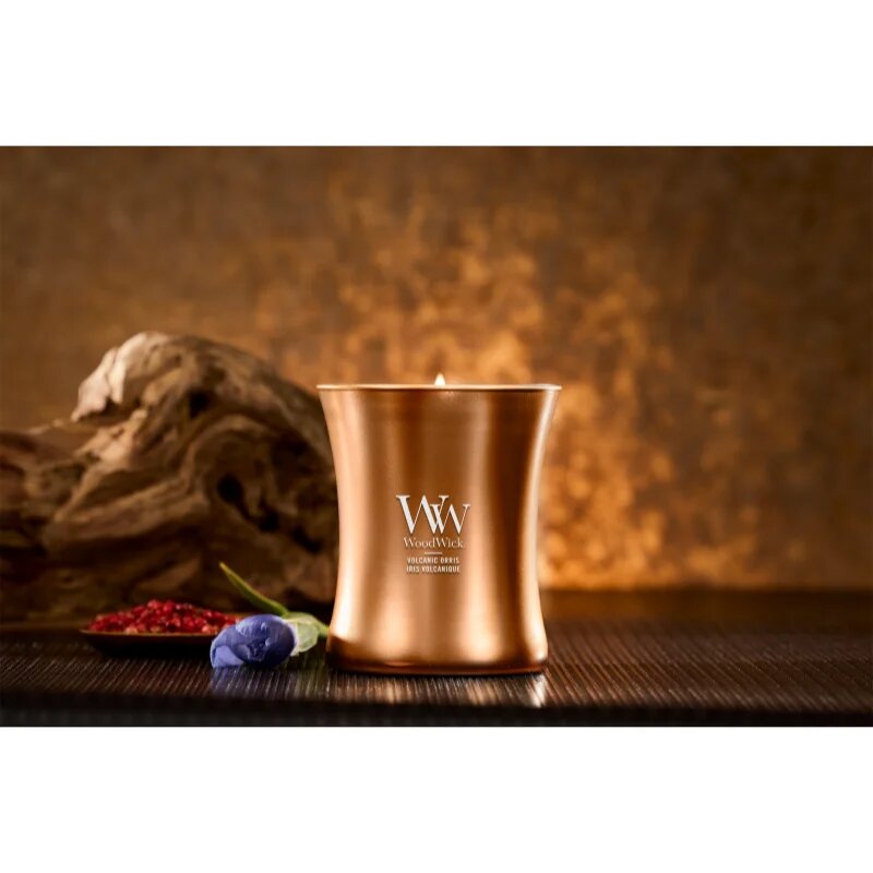 Woodwick Precious Metals Volkanic Orris dišeča sveča 275 g