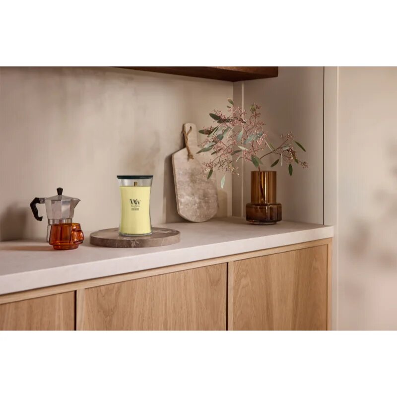 Woodwick Yuzu & Vetiver dišeča sveča z lesenim stenjem 610 g