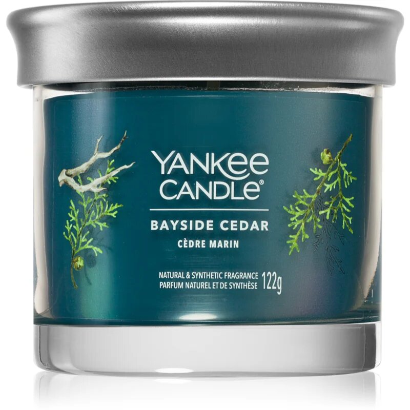 Yankee Candle Bayside Cedar dišeča sveča 122 g