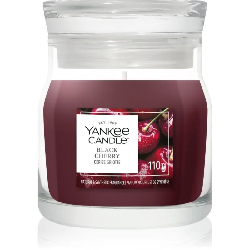 Yankee Candle Black Cherry dišeča sveča Signature 110 g