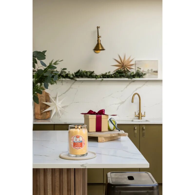 Yankee Candle Slopeside Spritz dišeča sveča Signature 567 g