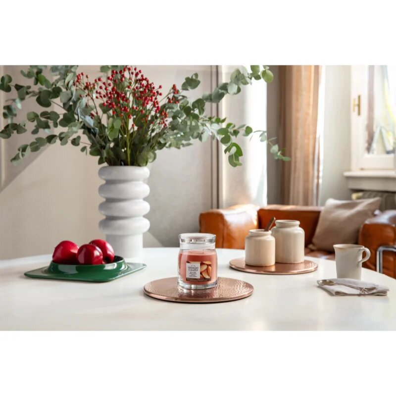 Yankee Candle Sugared Cinnamon Apple dišeča sveča 368 g