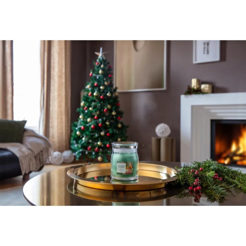 Yankee Candle Tree Trimming dišeča sveča 368 g