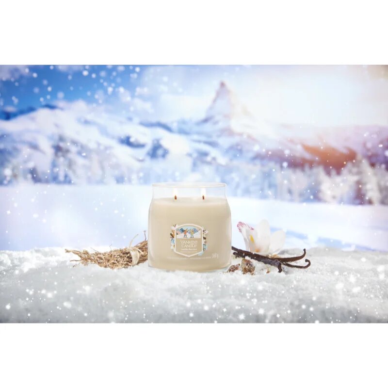 Yankee Candle Vanilla Flurries dišeča sveča Signature 368 g