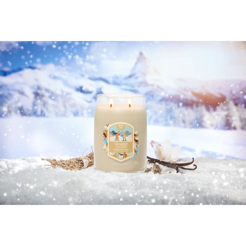 Yankee Candle Vanilla Flurries dišeča sveča Signature 567 g