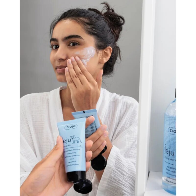 Ziaja Jeju Young Skin lahka vlažilna krema za mlado kožo 50 ml