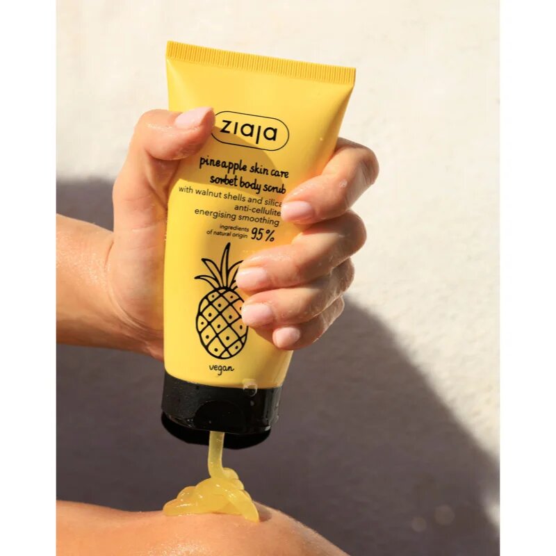Ziaja Pineapple nežni sorbet za telo s piling učinkom 160 ml